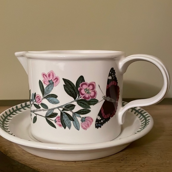 Rare Portmeirion gravy boat and saucer